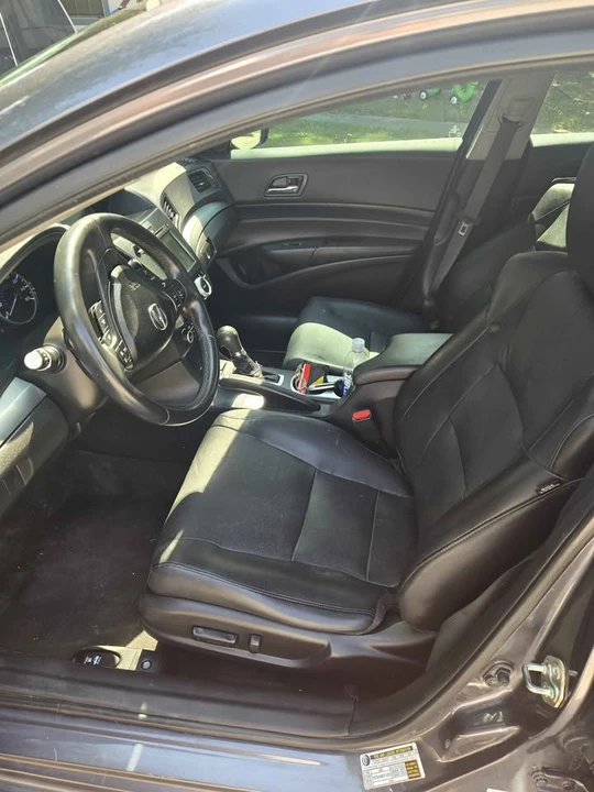 2017 Acura ILX - Image 5 of 8