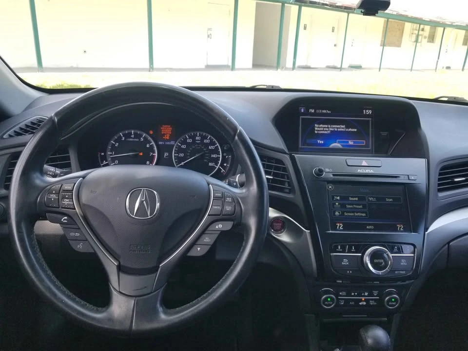 2017 Acura ILX - Image 10 of 20