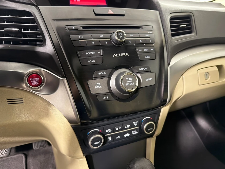 2017 Acura ILX - Image 18 of 21