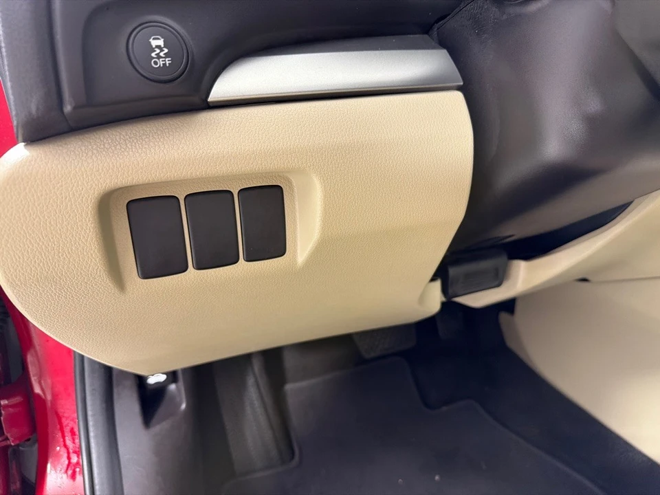 2017 Acura ILX - Image 14 of 21