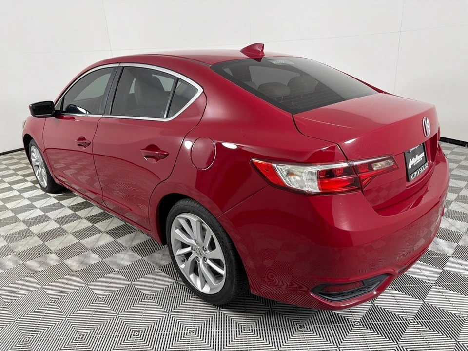 2017 Acura ILX - Image 8 of 21