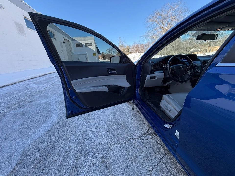 2017 Acura ILX - Image 13 of 21