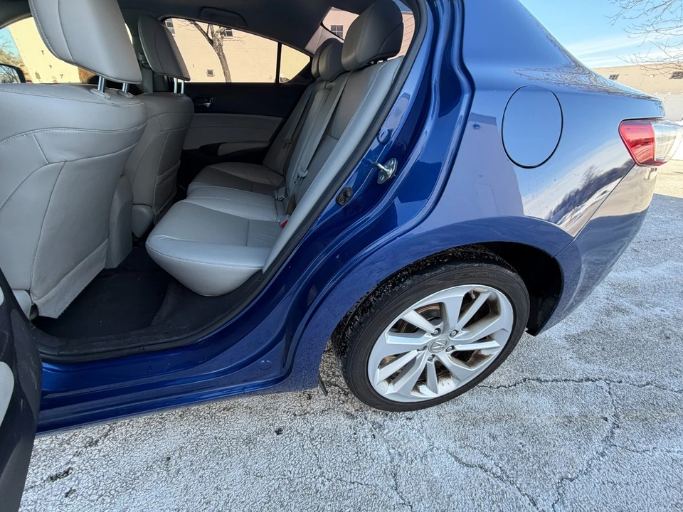 2017 Acura ILX - Image 8 of 21