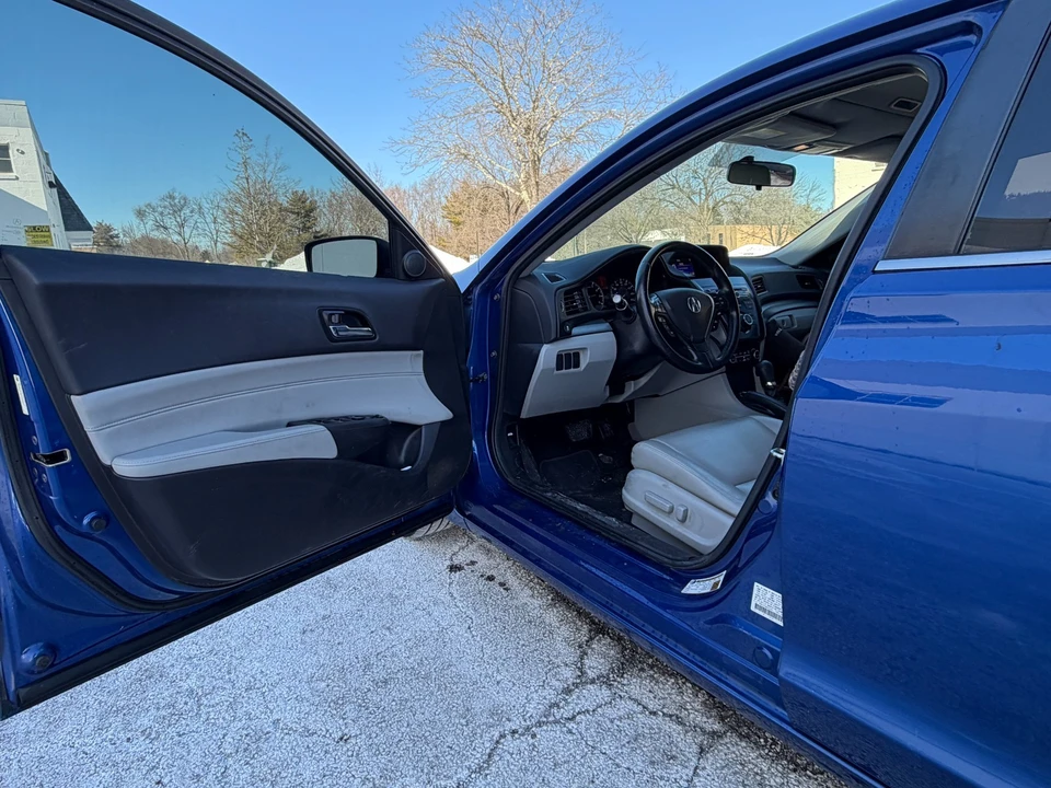 2017 Acura ILX - Image 14 of 21