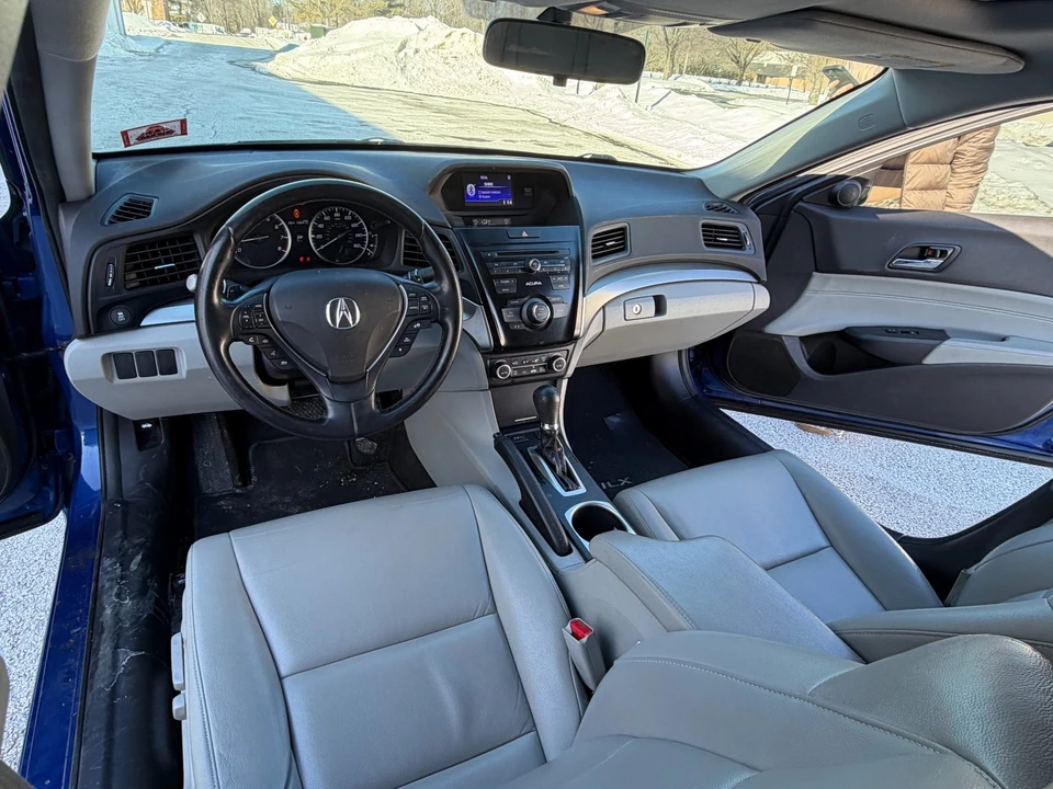 2017 Acura ILX - Image 19 of 21