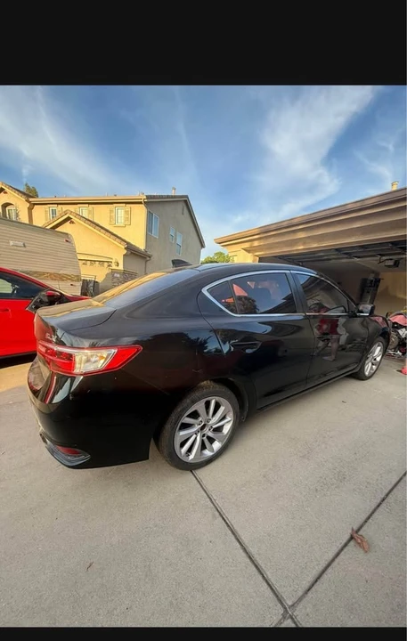 2017 Acura ILX - Image 2 of 4