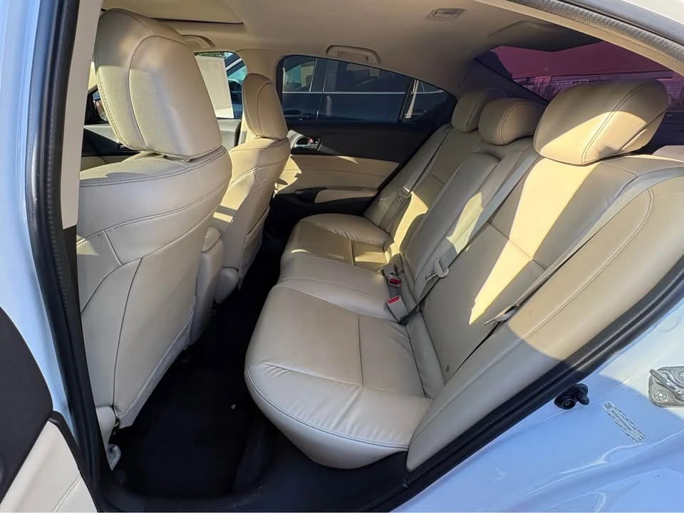2017 Acura ILX - Image 13 of 17