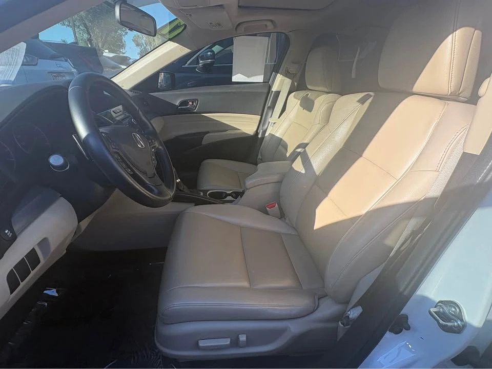 2017 Acura ILX - Image 7 of 17