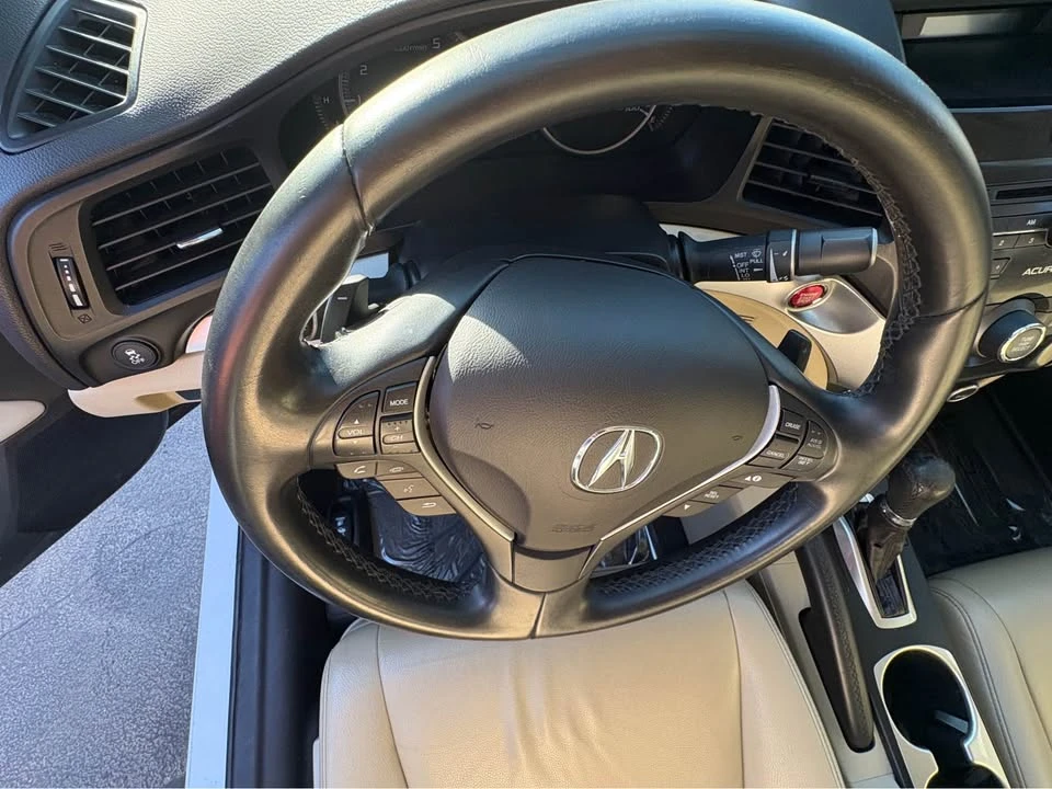 2017 Acura ILX - Image 11 of 17