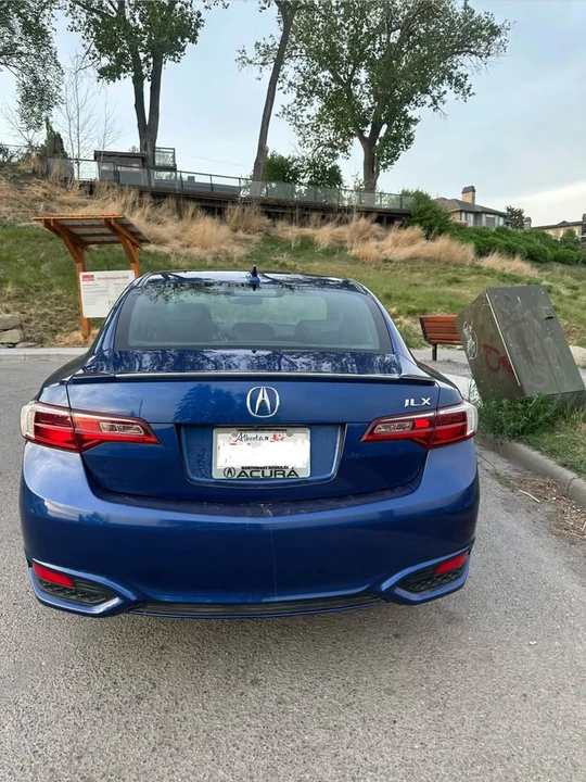 2017 Acura ILX - Image 4 of 17
