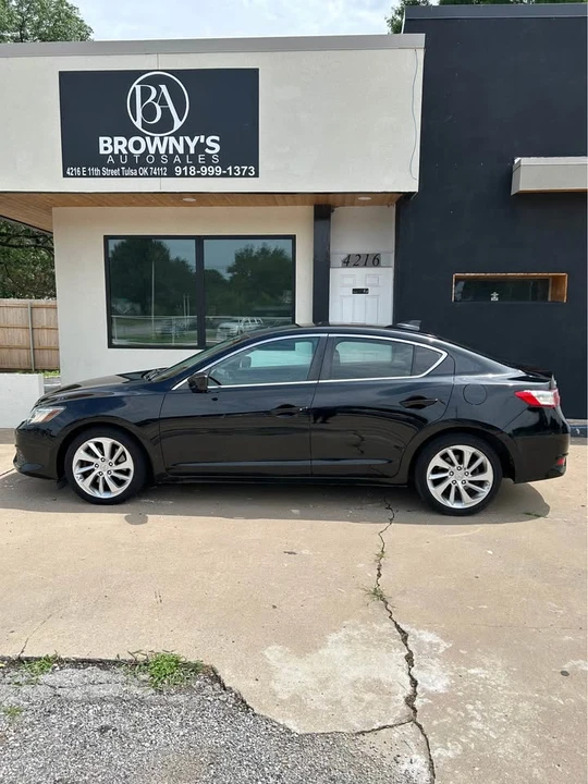 2017 Acura ILX - Image 2 of 17