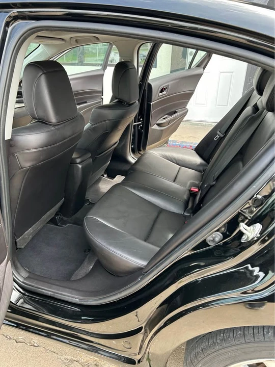 2017 Acura ILX - Image 10 of 17