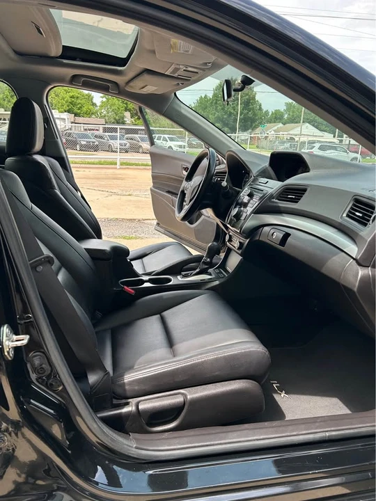 2017 Acura ILX - Image 13 of 17