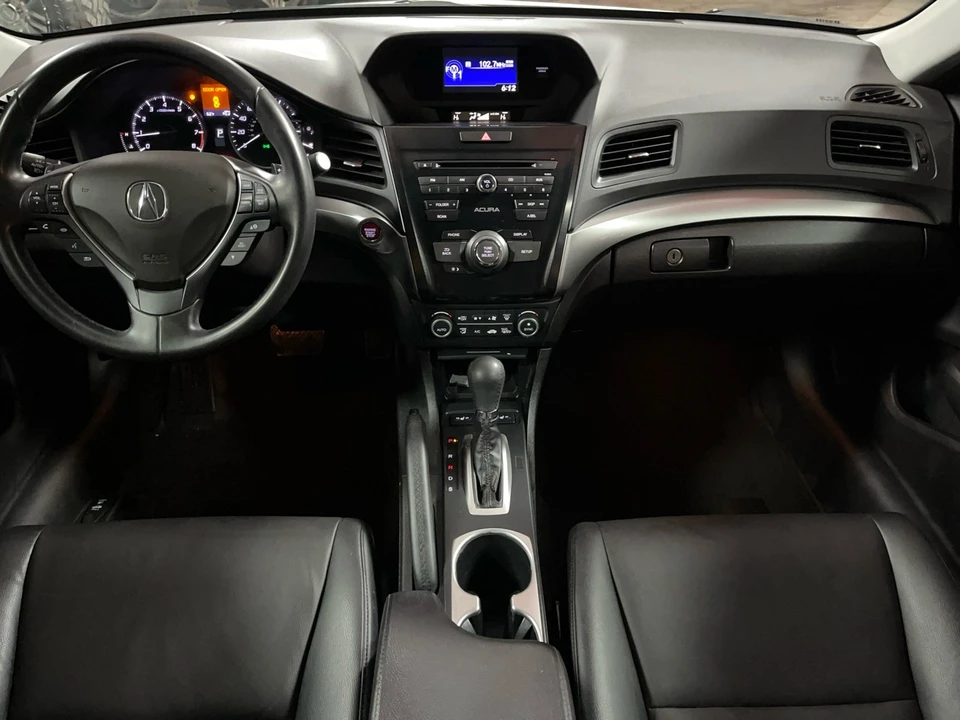 2017 Acura ILX - Image 10 of 12