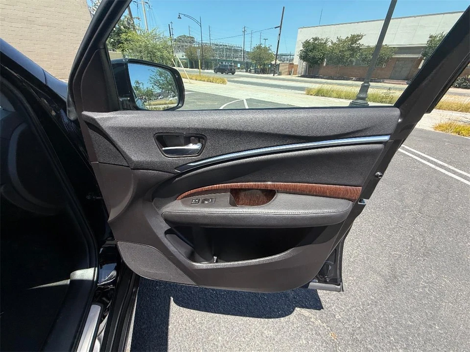 2017 Acura MDX 3rd Gen - Image 17 of 28