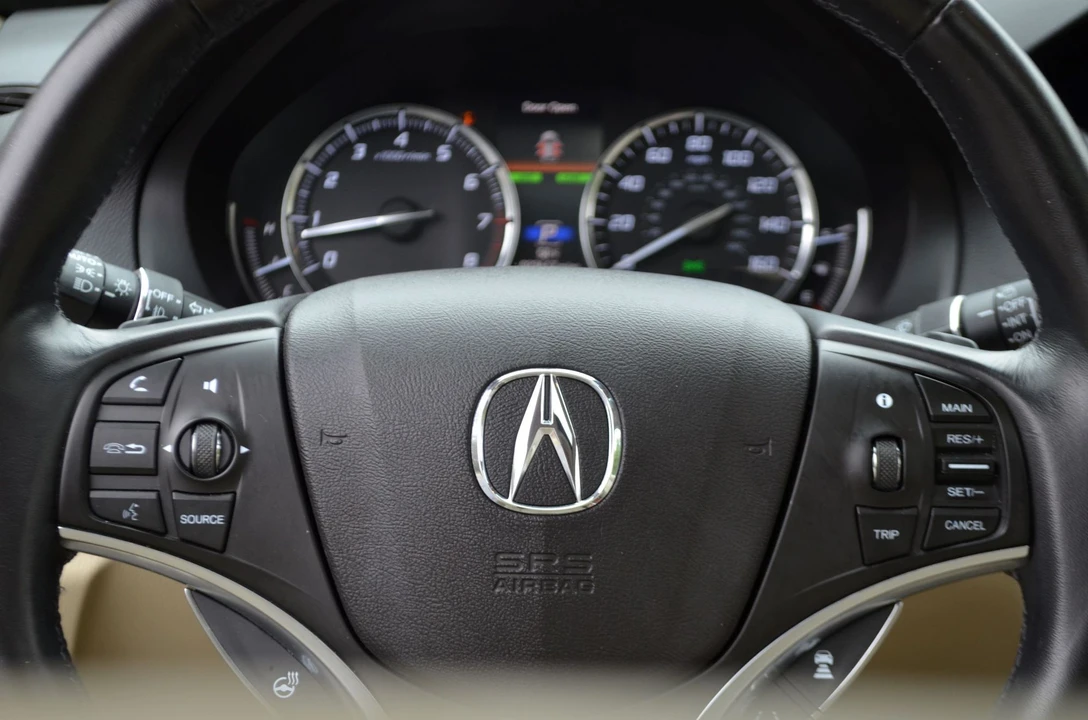 2017 Acura MDX 3rd Gen - Image 17 of 23