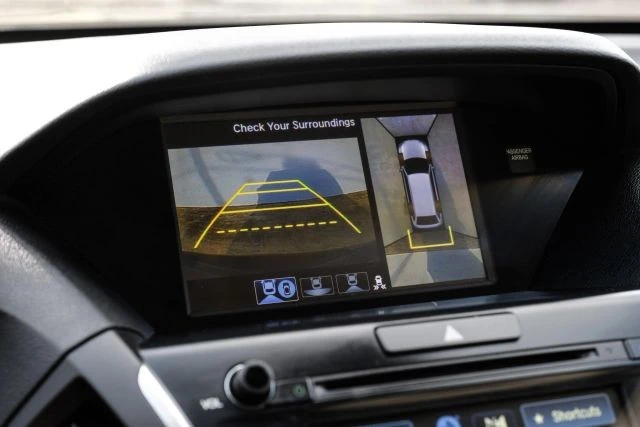 2017 Acura MDX 3rd Gen - Image 26 of 31