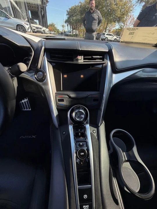 2017 Acura NC1 NSX - Image 6 of 8