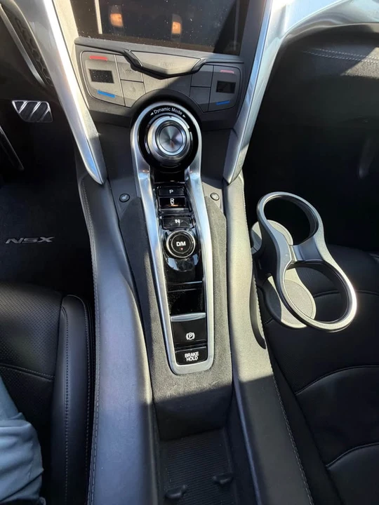 2017 Acura NC1 NSX - Image 5 of 8