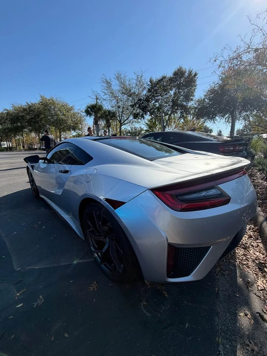 2017 Acura NC1 NSX - Image 3 of 8