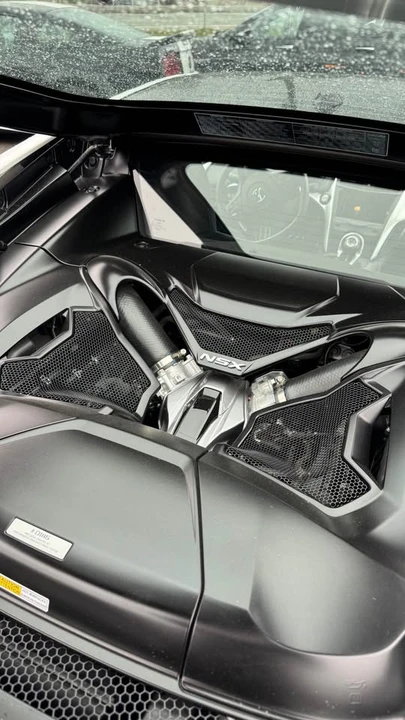 2017 Acura NC1 NSX - Image 10 of 13