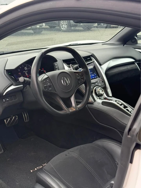 2017 Acura NC1 NSX - Image 3 of 7
