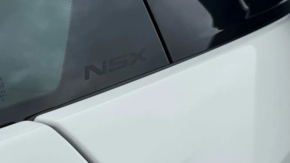 2017 Acura NC1 NSX - Image 8 of 15