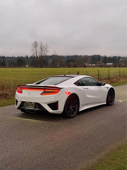 2017 Acura NC1 NSX - Image 7 of 12