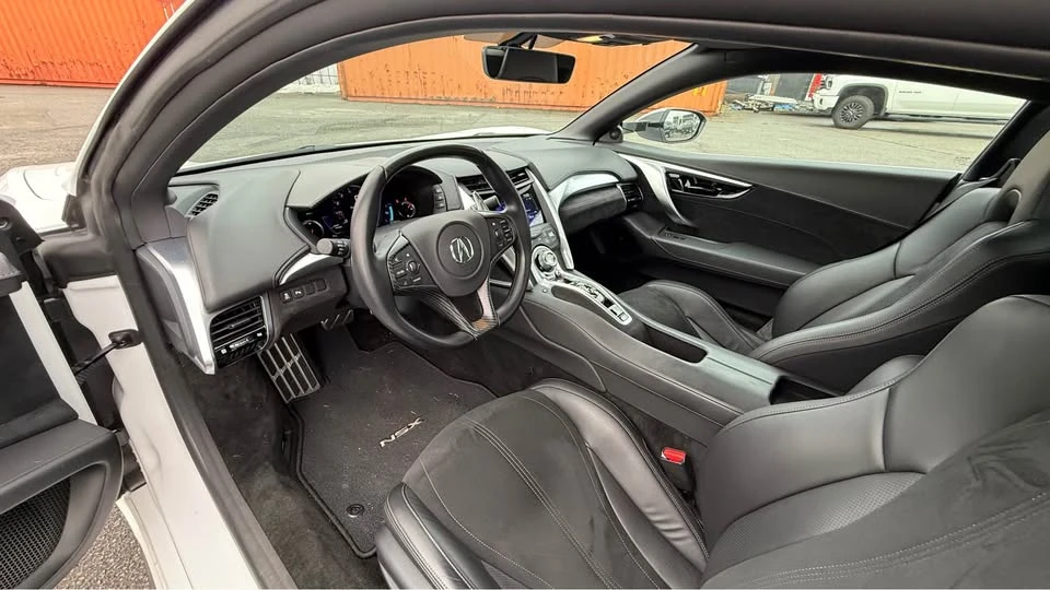 2017 Acura NC1 NSX - Image 10 of 15