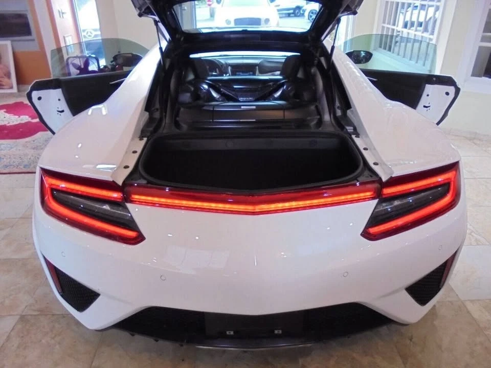 2017 Acura NC1 NSX - Image 15 of 19