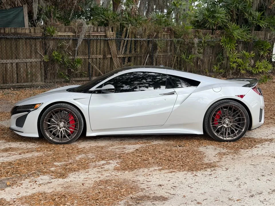 2017 Acura NC1 NSX - Image 2 of 11
