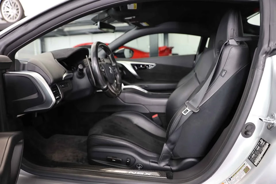 2017 Acura NC1 NSX - Image 14 of 19
