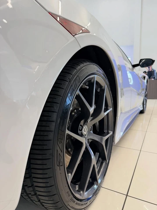 2017 Acura NC1 NSX - Image 6 of 15