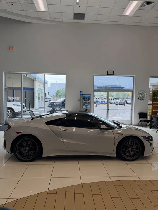 2017 Acura NC1 NSX - Image 5 of 15
