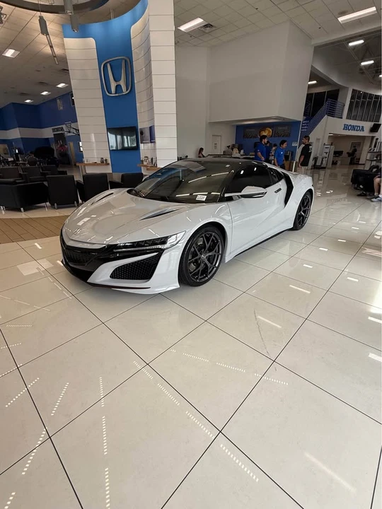 2017 Acura NC1 NSX - Image 2 of 4