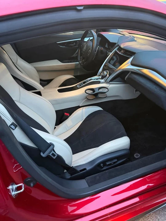 2017 Acura NC1 NSX - Image 9 of 18