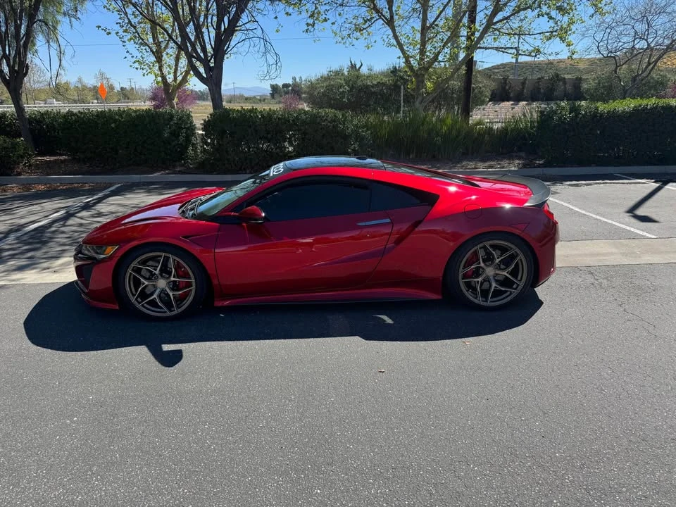 2017 Acura NC1 NSX - Image 2 of 10