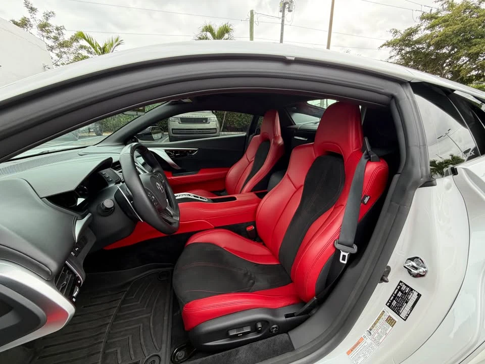 2017 Acura NC1 NSX - Image 8 of 14