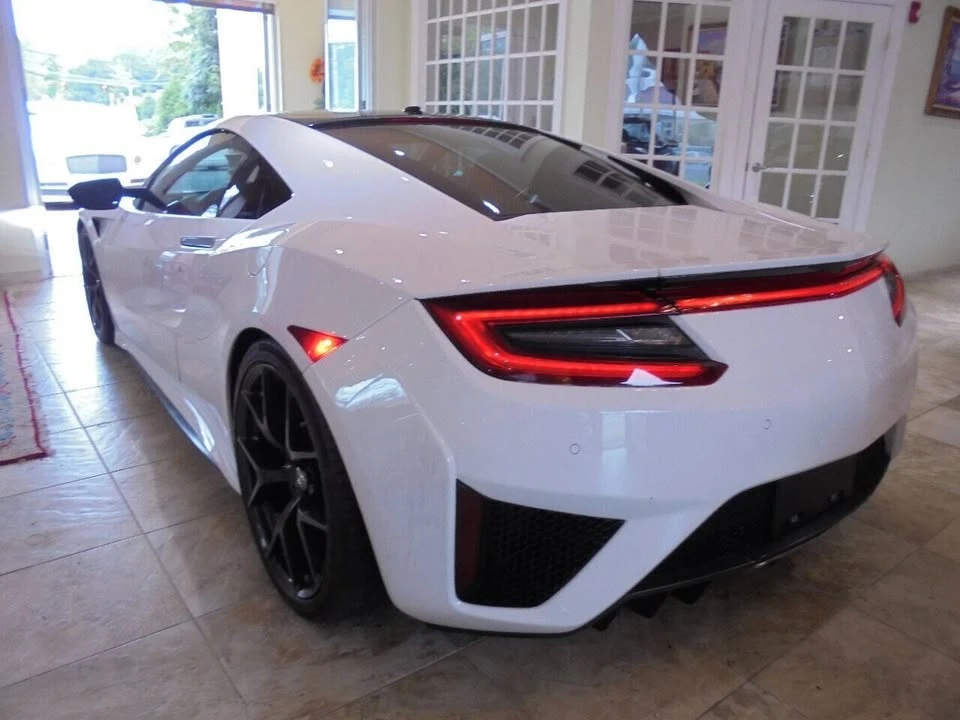 2017 Acura NC1 NSX - Image 15 of 20