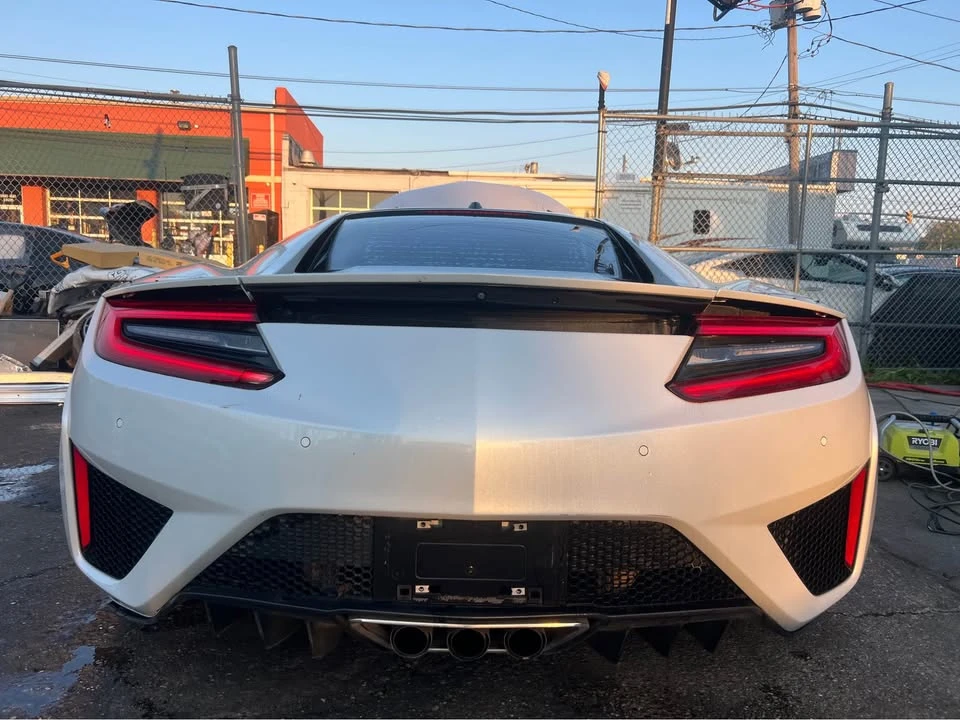 2017 Acura NC1 NSX - Image 2 of 8
