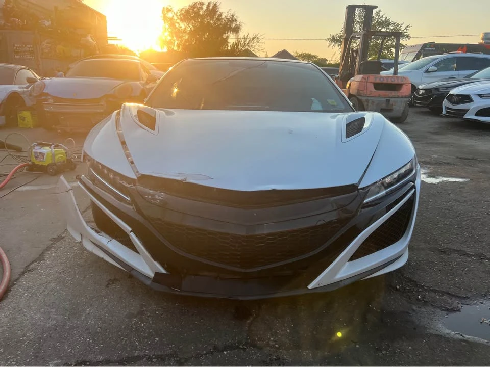 2017 Acura NC1 NSX - Image 4 of 8