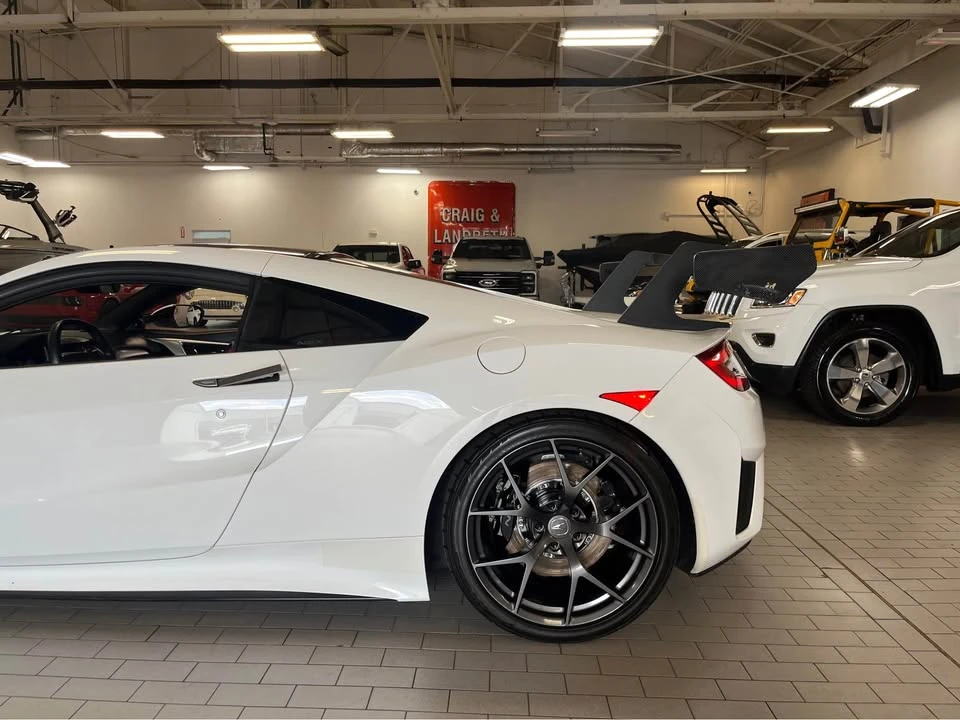 2017 Acura NC1 NSX - Image 8 of 19