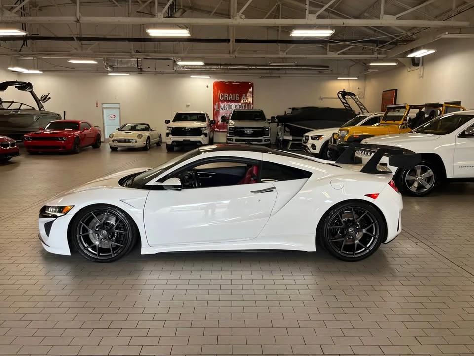 2017 Acura NC1 NSX - Image 10 of 19