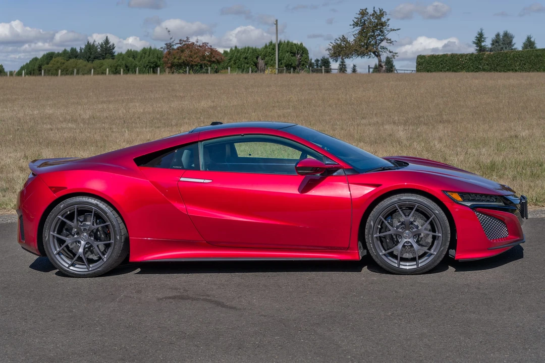 2017 Acura NC1 NSX - Image 9 of 31