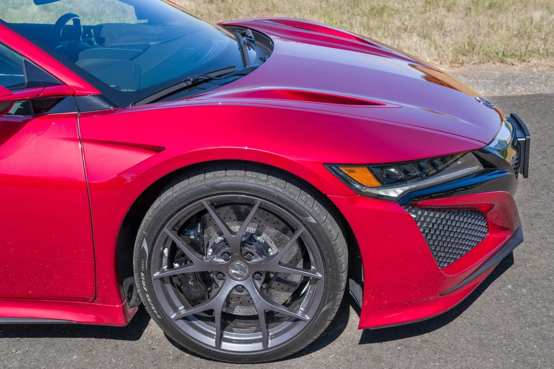 2017 Acura NC1 NSX - Image 24 of 31