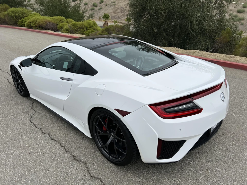 2017 Acura NC1 NSX - Image 16 of 31