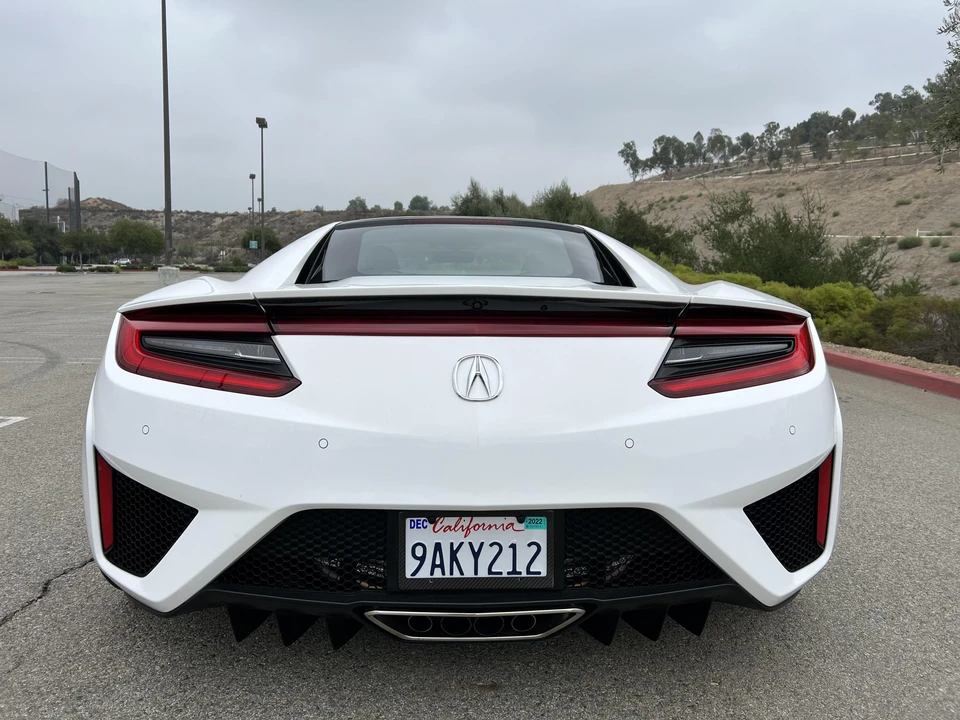 2017 Acura NC1 NSX - Image 21 of 31