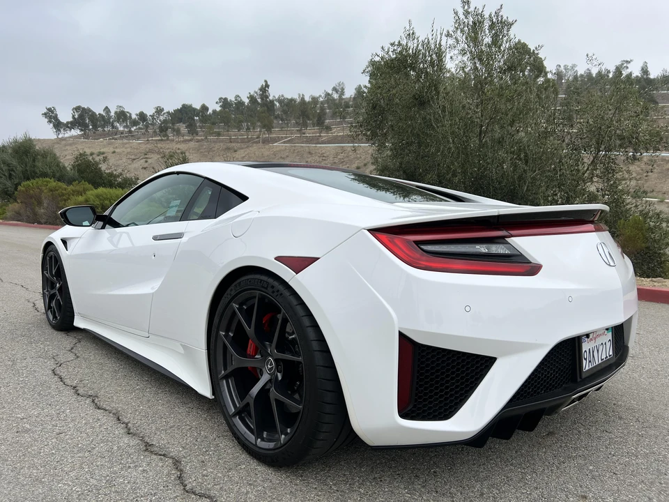 2017 Acura NC1 NSX - Image 17 of 31