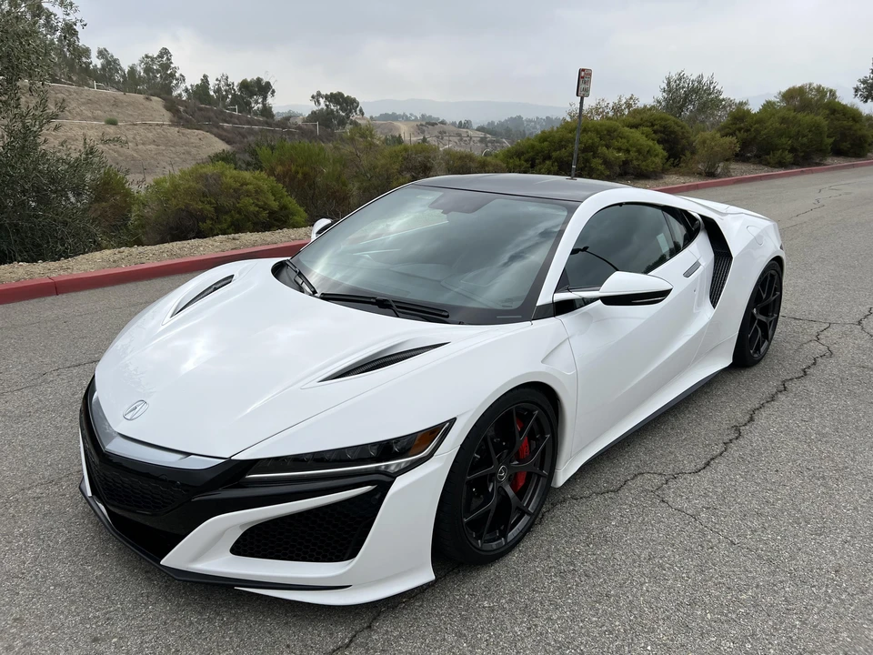 2017 Acura NC1 NSX - Image 10 of 31