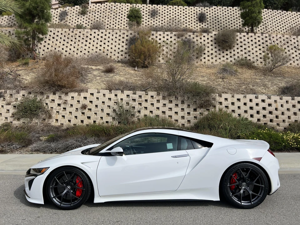 2017 Acura NC1 NSX - Image 12 of 31